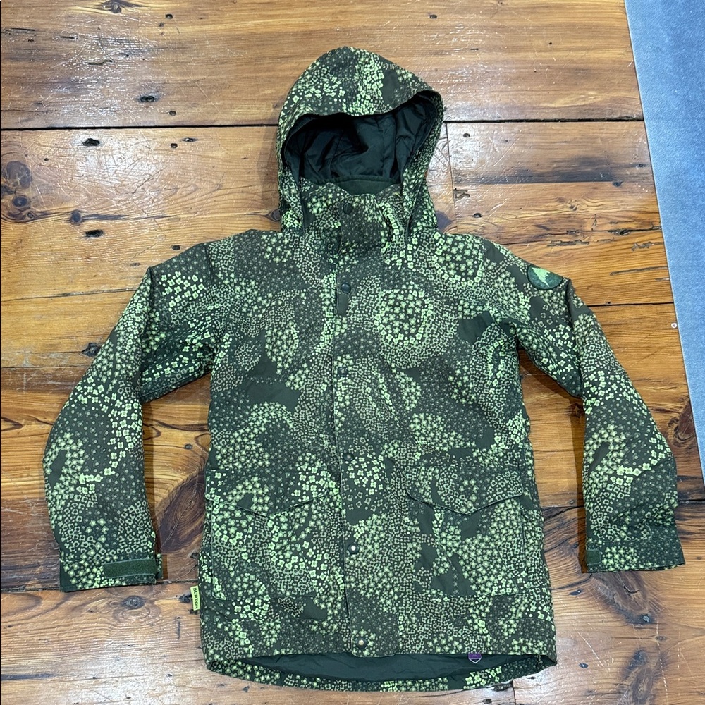 Burton Elstar Floral Camouflage Hooded Winter Jacket Size Medium 10/12